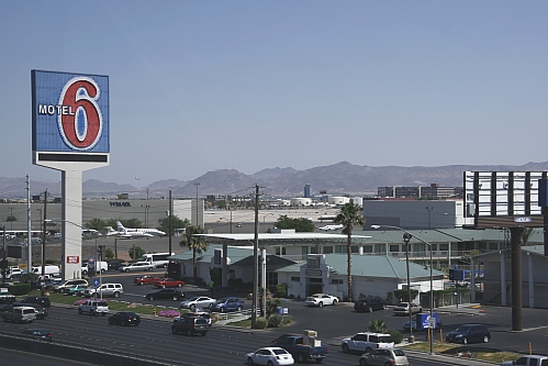 Motel 6 Tropicana - Las Vegas
